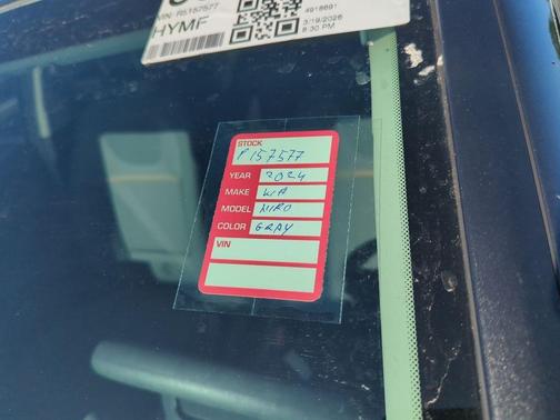 Graphite Gray 2024 Kia Niro LX