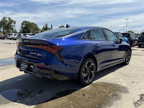 2025 Kia K5 GT-Line