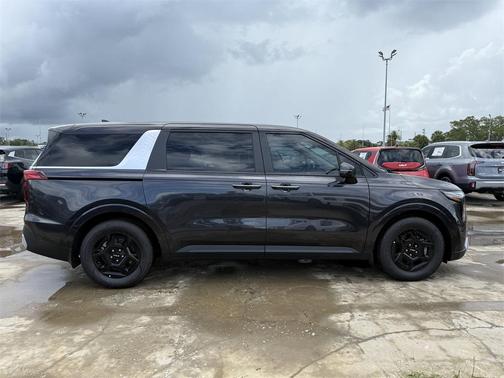 2025 Kia Carnival LXS