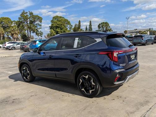 2024 Kia Seltos EX