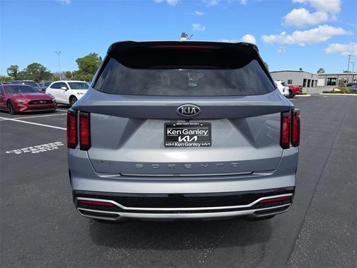 2021 Kia Sorento S