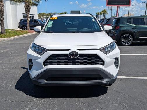 Super White 2019 Toyota RAV4 XLE