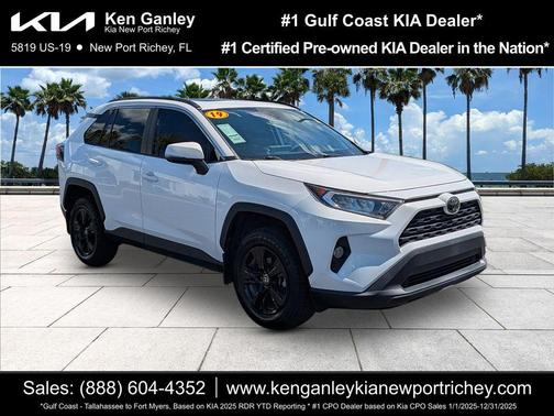 Super White 2019 Toyota RAV4 XLE
