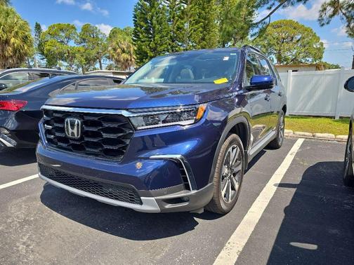 Obsidian Blue 2025 Honda Pilot Touring