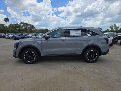 Wolf Gray 2026 Kia Sorento S