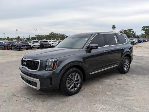 2023 Kia Telluride LX