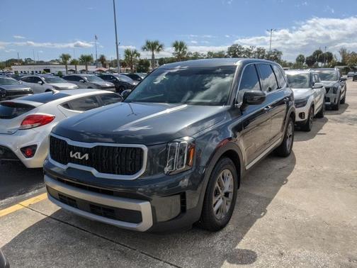 2023 Kia Telluride LX