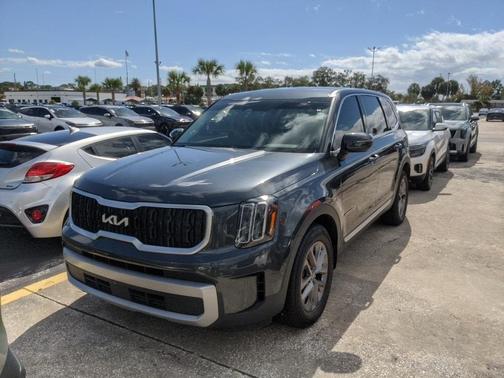 2023 Kia Telluride LX