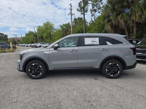 Wolf Gray 2026 Kia Sorento S