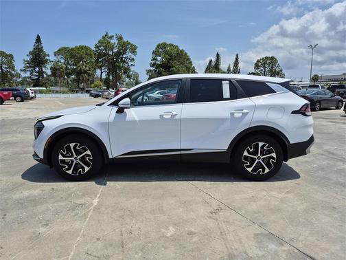 2024 Kia Sportage EX