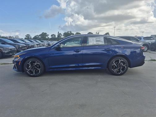 2025 Kia K5 GT-Line