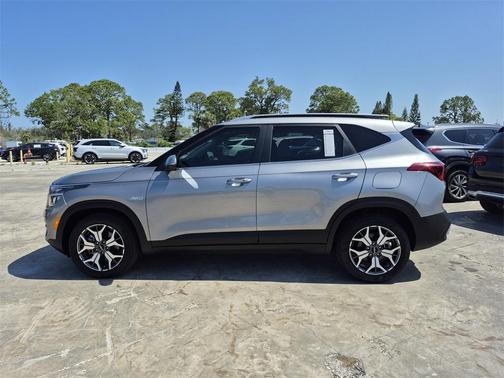 2023 Kia Seltos EX