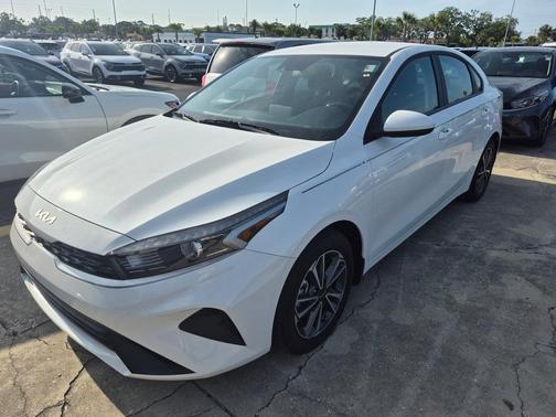 2024 Kia Forte LXS