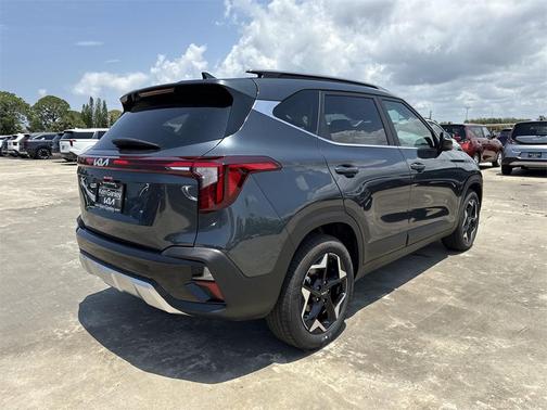 2025 Kia Seltos EX