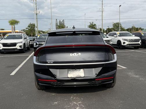 Gray Metallic 2026 Kia EV6 Wind