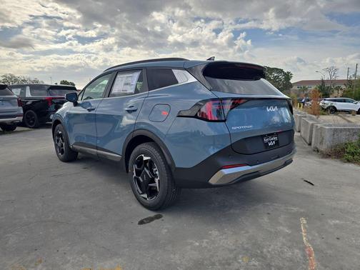 Heritage Blue 2026 Kia Sportage Hybrid EX