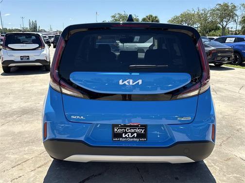 2025 Kia Soul EX