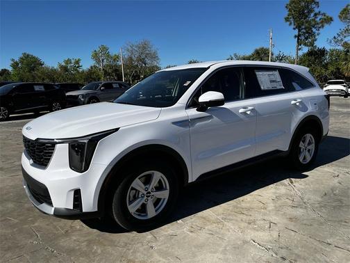 2025 Kia Sorento LX