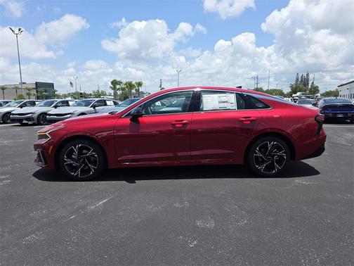 2025 Kia K5 GT-Line