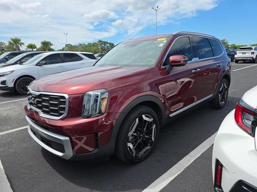 2023 Kia Telluride S