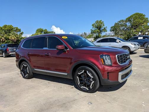 2023 Kia Telluride S