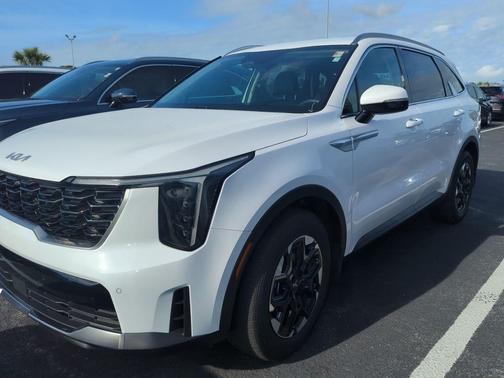 Glacial White Pearl 2025 Kia Sorento S
