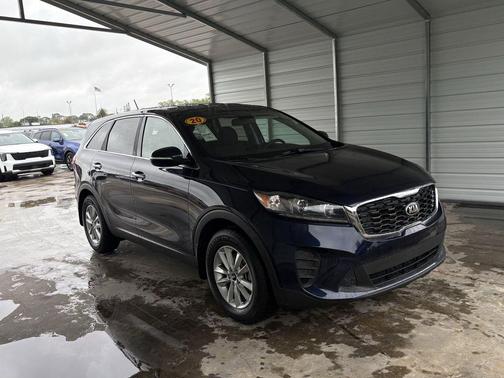 Imperial Blue 2020 Kia Sorento LX