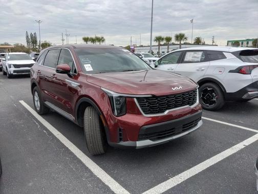 2025 Kia Sorento LX