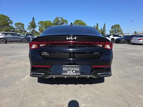 2022 Kia K5 GT-Line