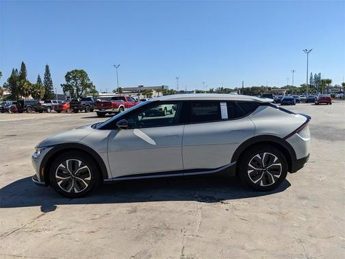 2024 Kia EV6 Light