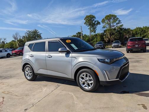 2025 Kia Soul S