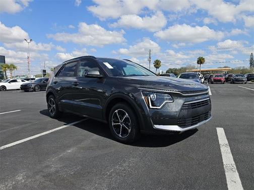 2025 Kia Niro EX