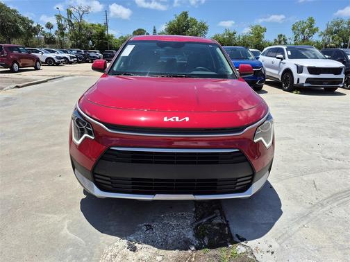 2025 Kia Niro LX