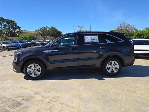 2026 Kia Sorento LX