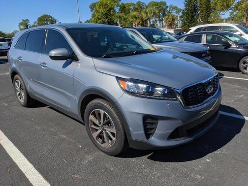 2020 Kia Sorento LX