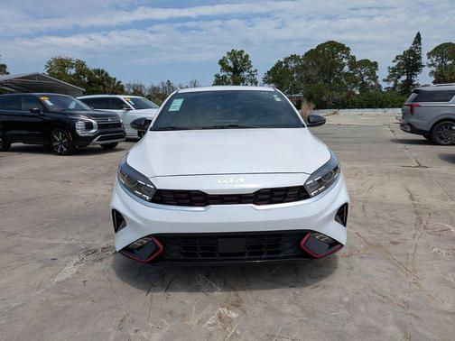 Snow White Pearl 2023 Kia Forte GT-Line