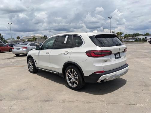 2023 BMW X5 sDrive40i