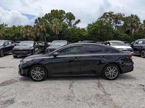 2022 Kia Forte GT-Line
