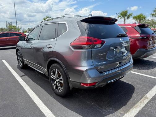 2020 Nissan Rogue SV
