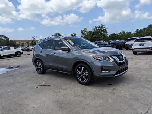2020 Nissan Rogue SV