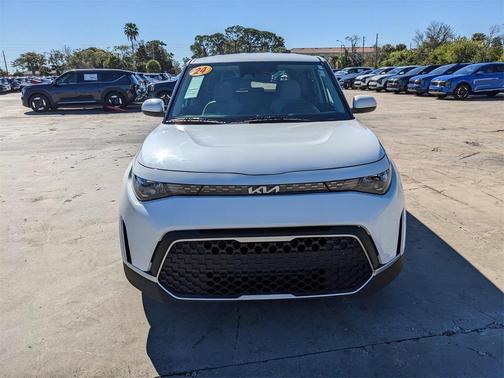 2024 Kia Soul LX
