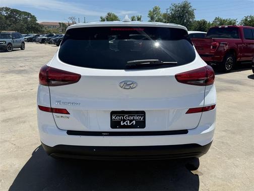2019 Hyundai TUCSON SE