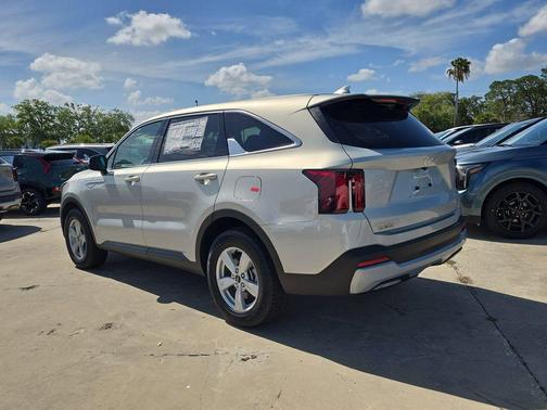 Ivory Silver 2026 Kia Sorento LX