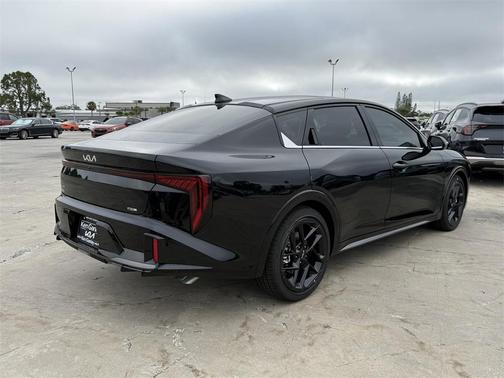 2025 Kia K4 GT-Line Turbo