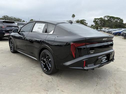 2025 Kia K4 GT-Line Turbo