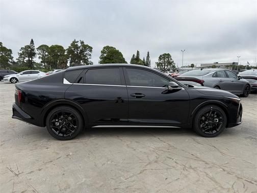 2025 Kia K4 GT-Line Turbo