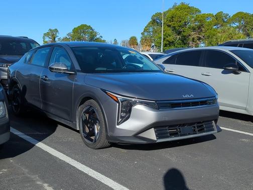2025 Kia K4 EX