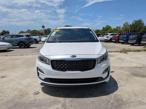 Snow White Pearl 2019 Kia Sedona EX