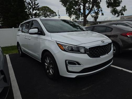 Snow White Pearl 2019 Kia Sedona EX