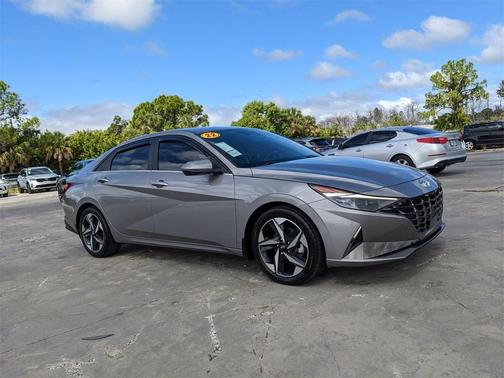 2022 Hyundai ELANTRA Limited